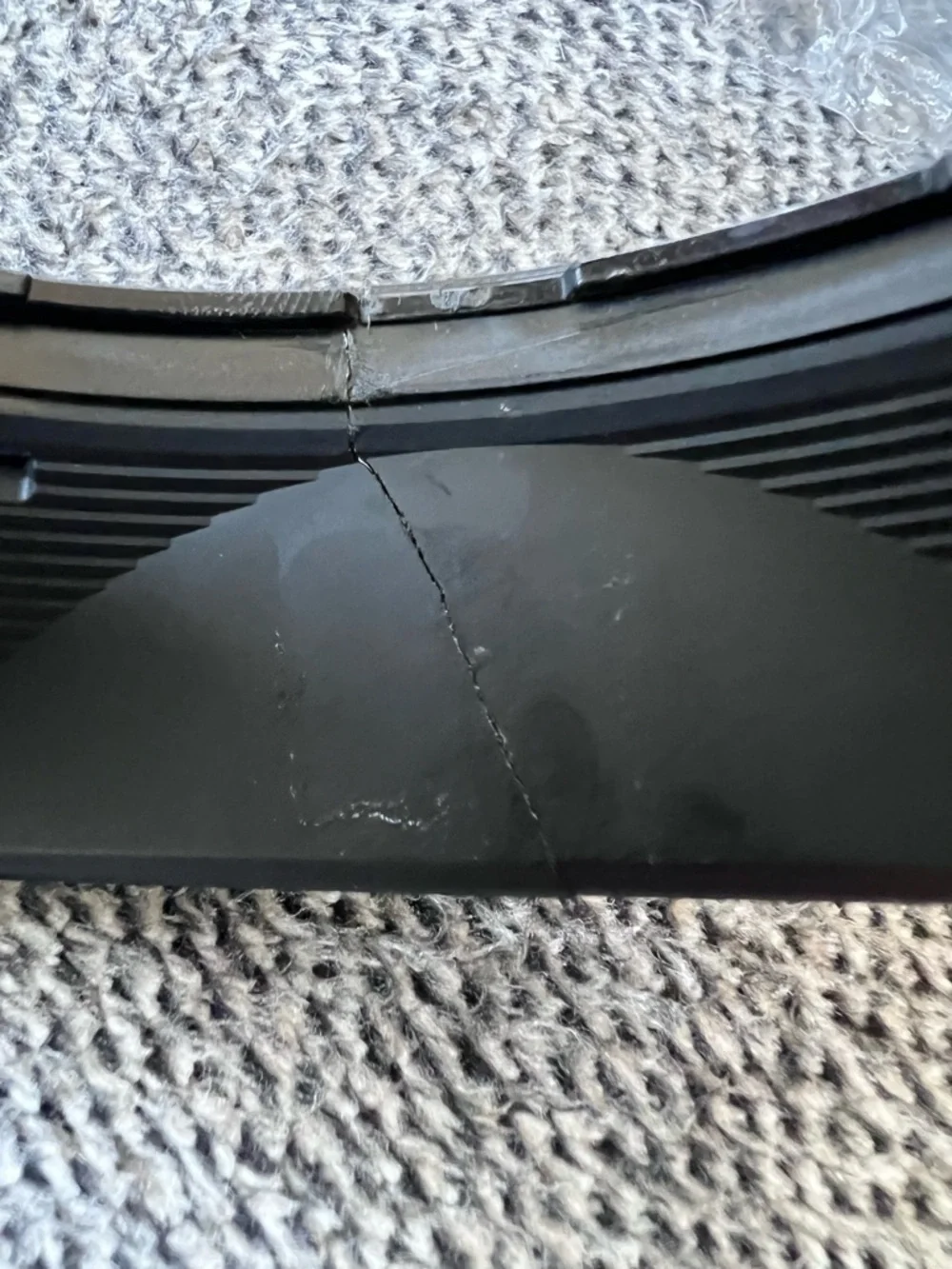 Nikon HB-114 Tulip Lens Hood in Black ***See photos and description***